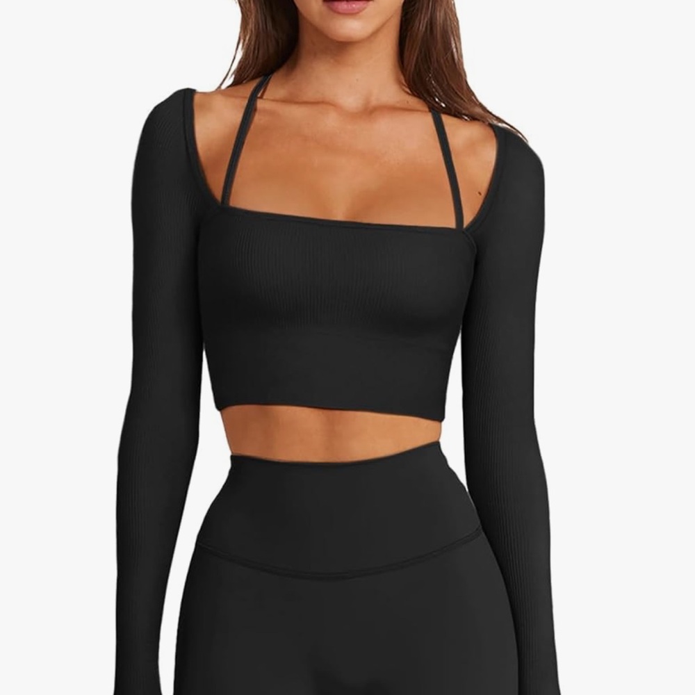 Laslulu Black Long Sleeve Crop Top